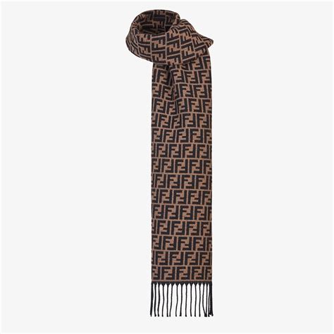 costo sciarpe fendi uomo|Sciarpe E Foulard Fendi Uomo .